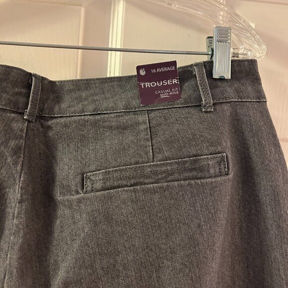Ladies NWT Gloria Vanderbilt dark grey trouser jeans, straight leg - Picture 4 of 13